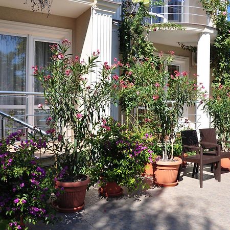Pharaon De Lux Hotel Zatoka Exterior photo