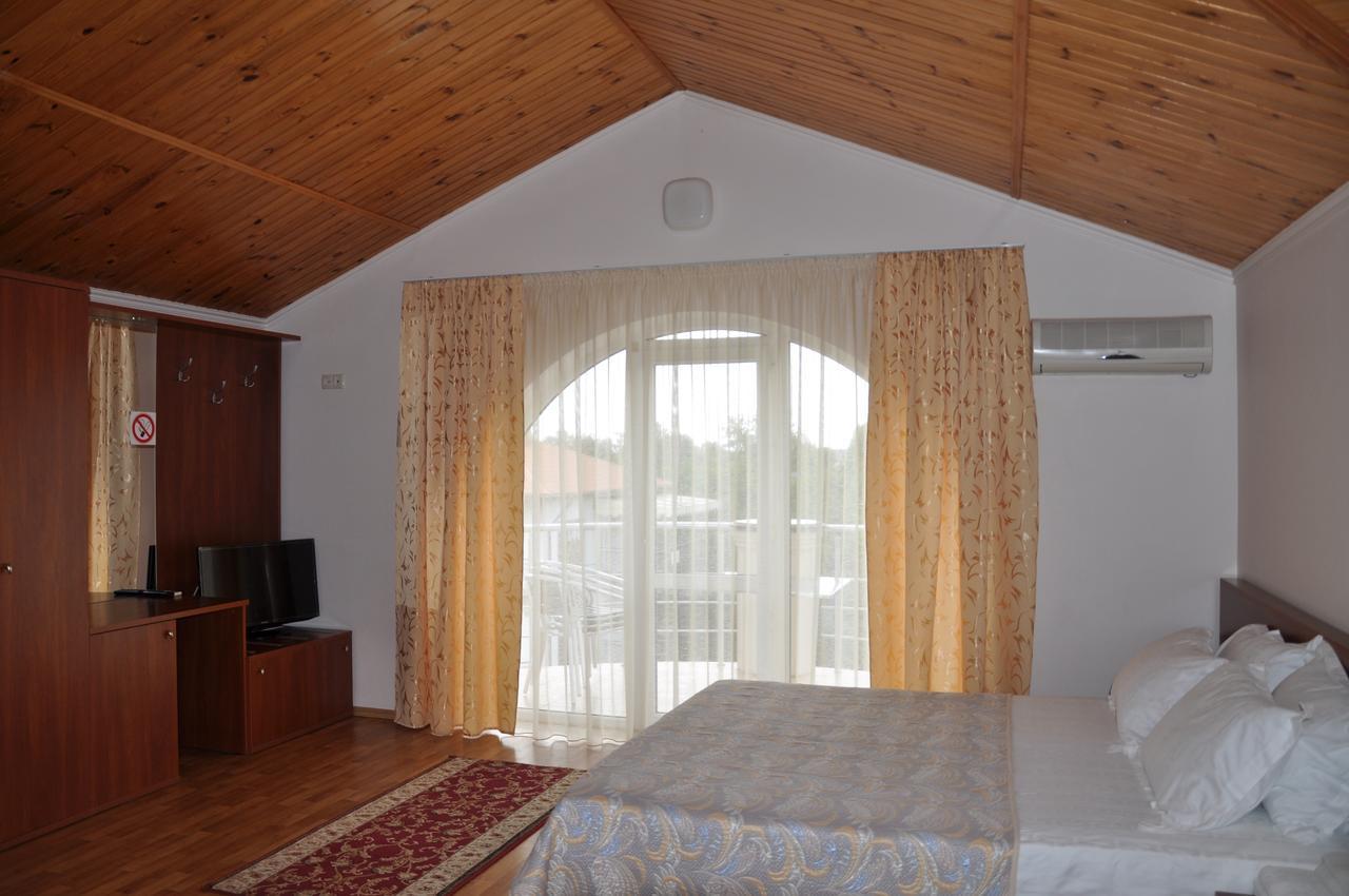 Pharaon De Lux Hotel Zatoka Exterior photo